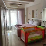 Retro 51 Apartment